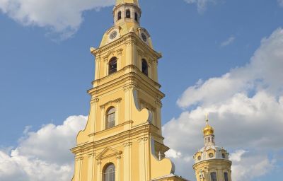Тур «Незабываемые дни на берегах Невы», 7дней (май-октябрь)