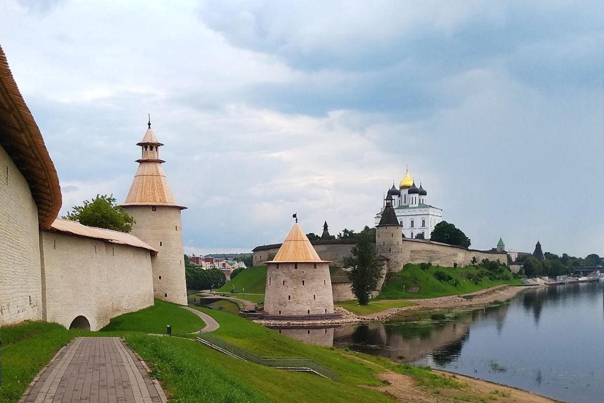 ПСКОВ 5 дней с отдыхом в Изборске