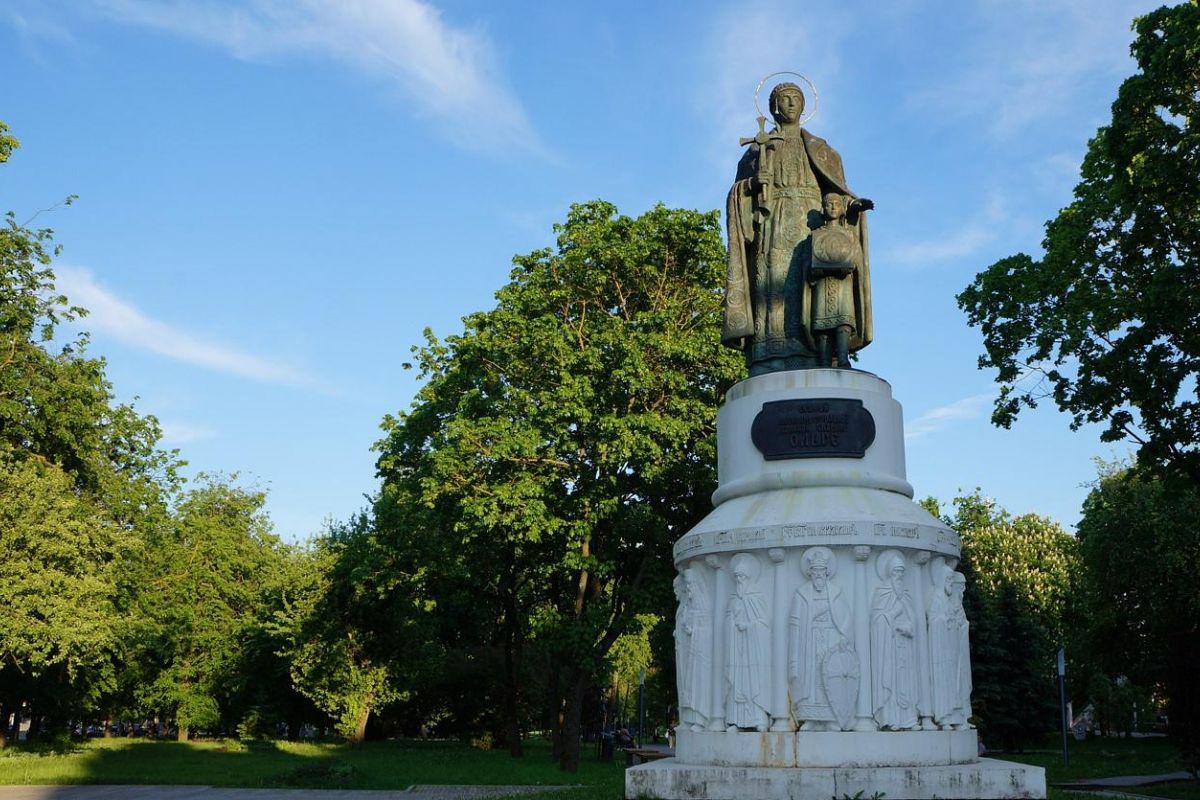ПСКОВ 5 дней с отдыхом в Изборске