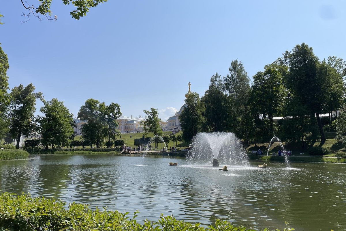 Экскурсия в Петергоф с фонтанами Нижнего парка