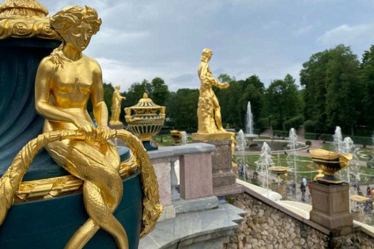 Тур «Многоликий Петербург», 4 дня (май-октябрь)