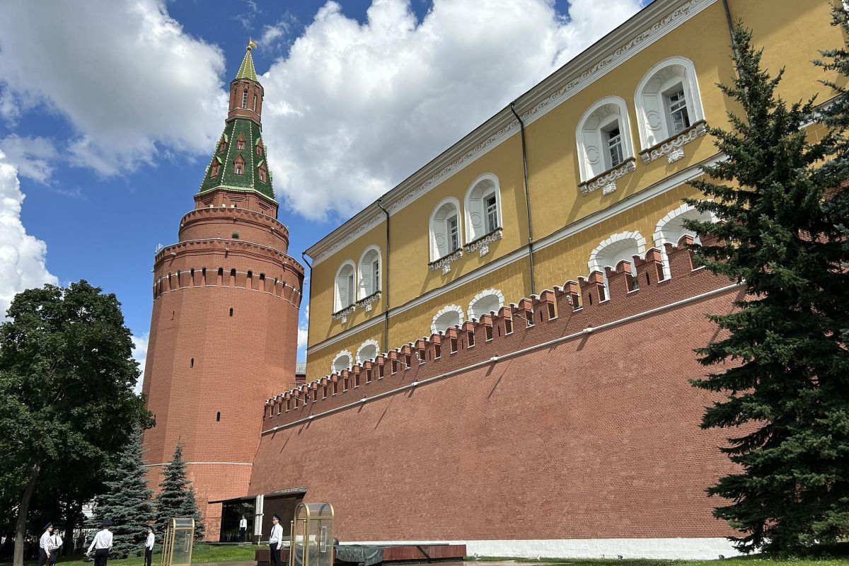 Москва знакомая и незнакомая ПЛЮС