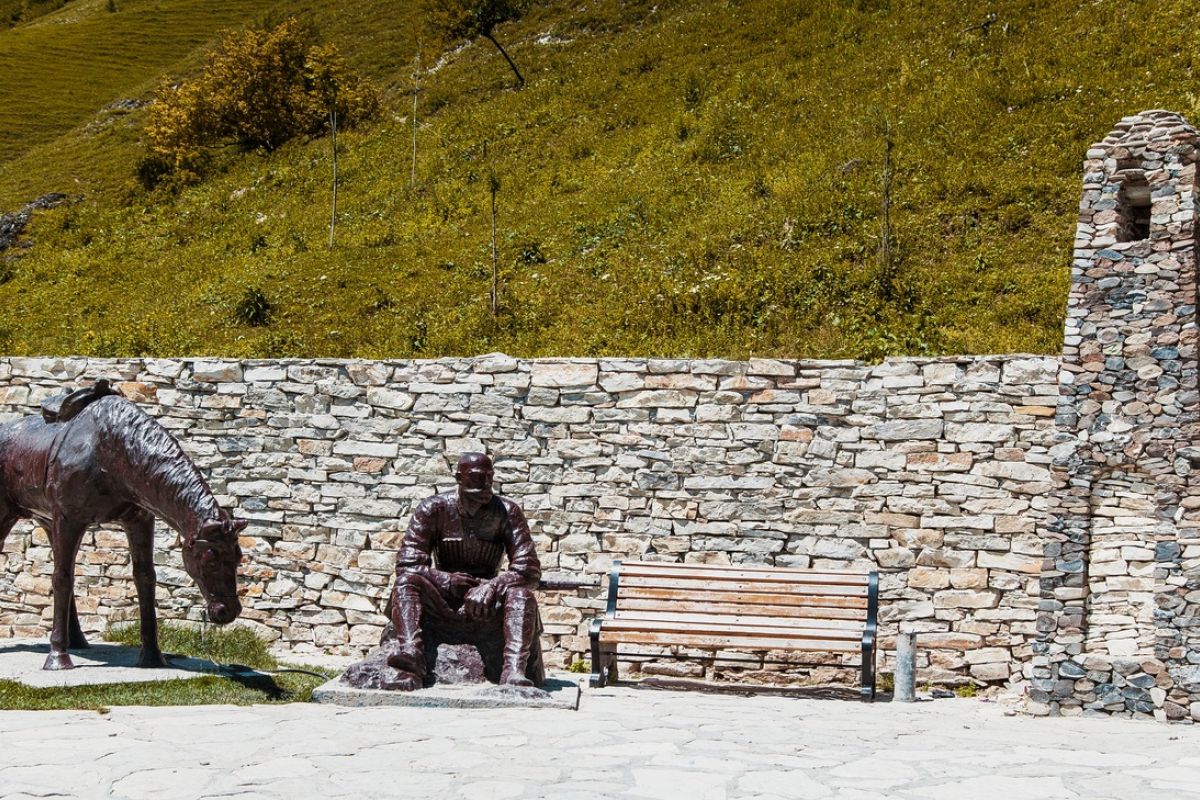 Групповая экскурсия на озеро Кезеной-Ам