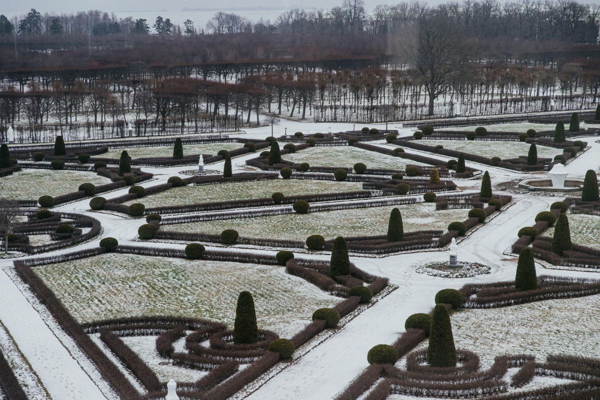 Автобусная экскурсия в Стрельну и Петергоф с Константиновским дворцом и Большим дворцом