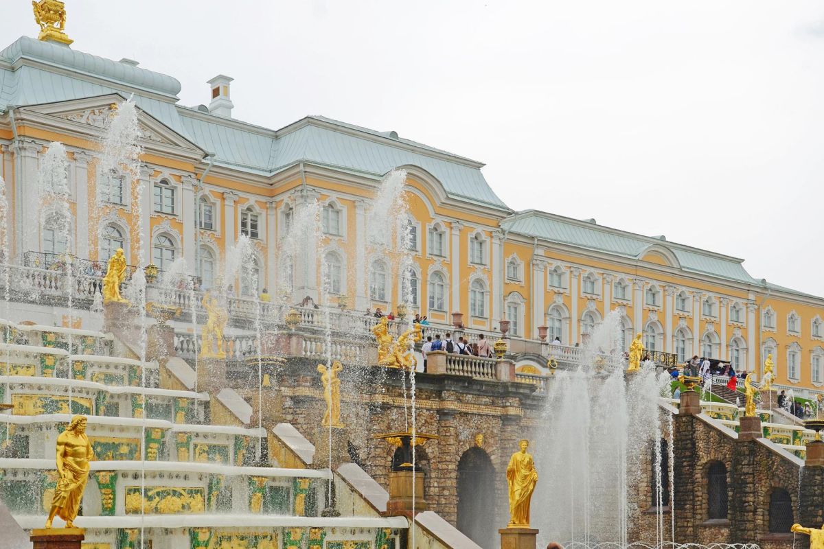Экскурсия в Петергоф с фонтанами Нижнего парка