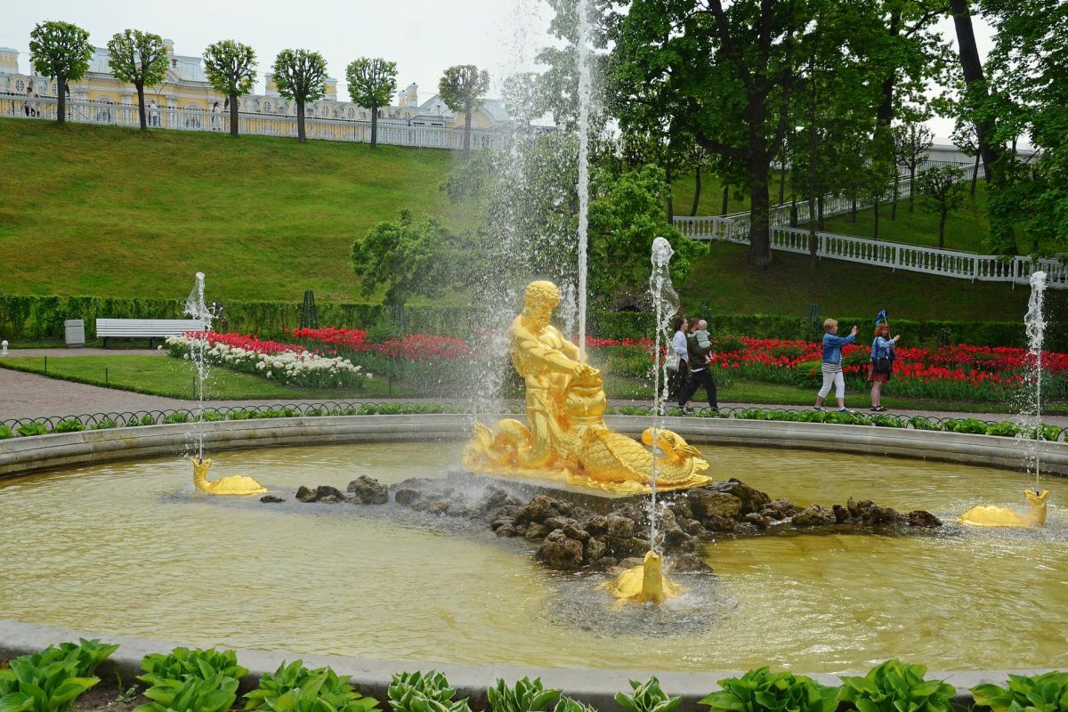 Экскурсия в Петергоф с фонтанами Нижнего парка
