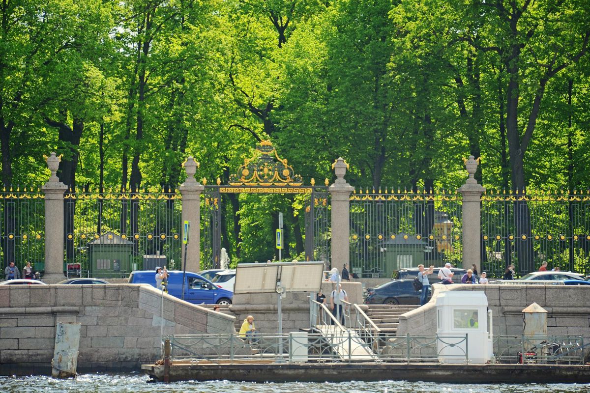 Тур «Незабываемые дни на берегах Невы», 7дней (май-октябрь)