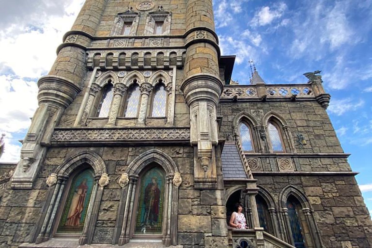 Замок Гарибальди с мастер-классом по рыцарским танцам.